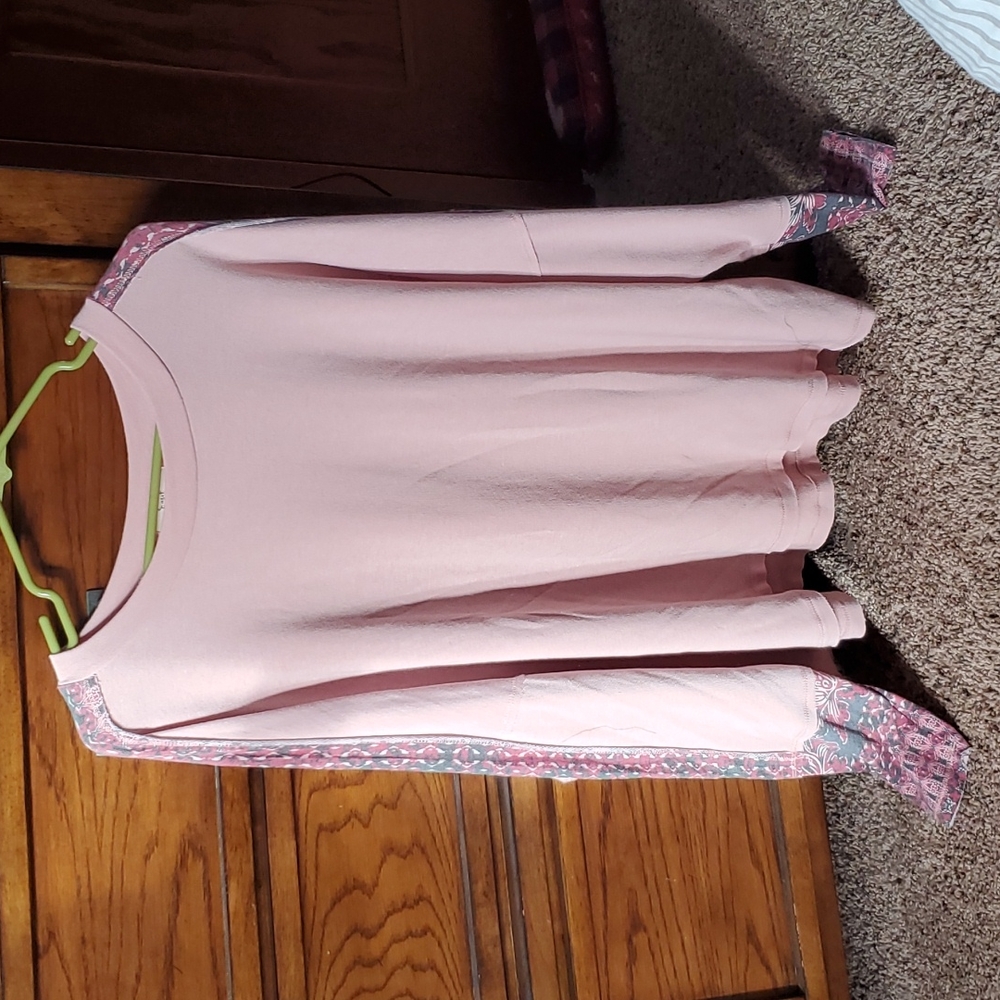 Brand new boutique top